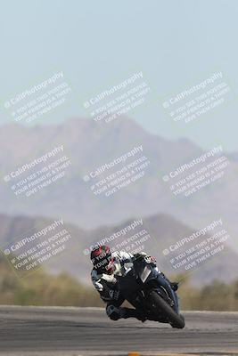 media/Oct-26-2025-Race Pace (Sun) [[c1447ca738]]/Non Verified (1st 20 Minutes of every Hour)/4-Turn 14 (1110am)/